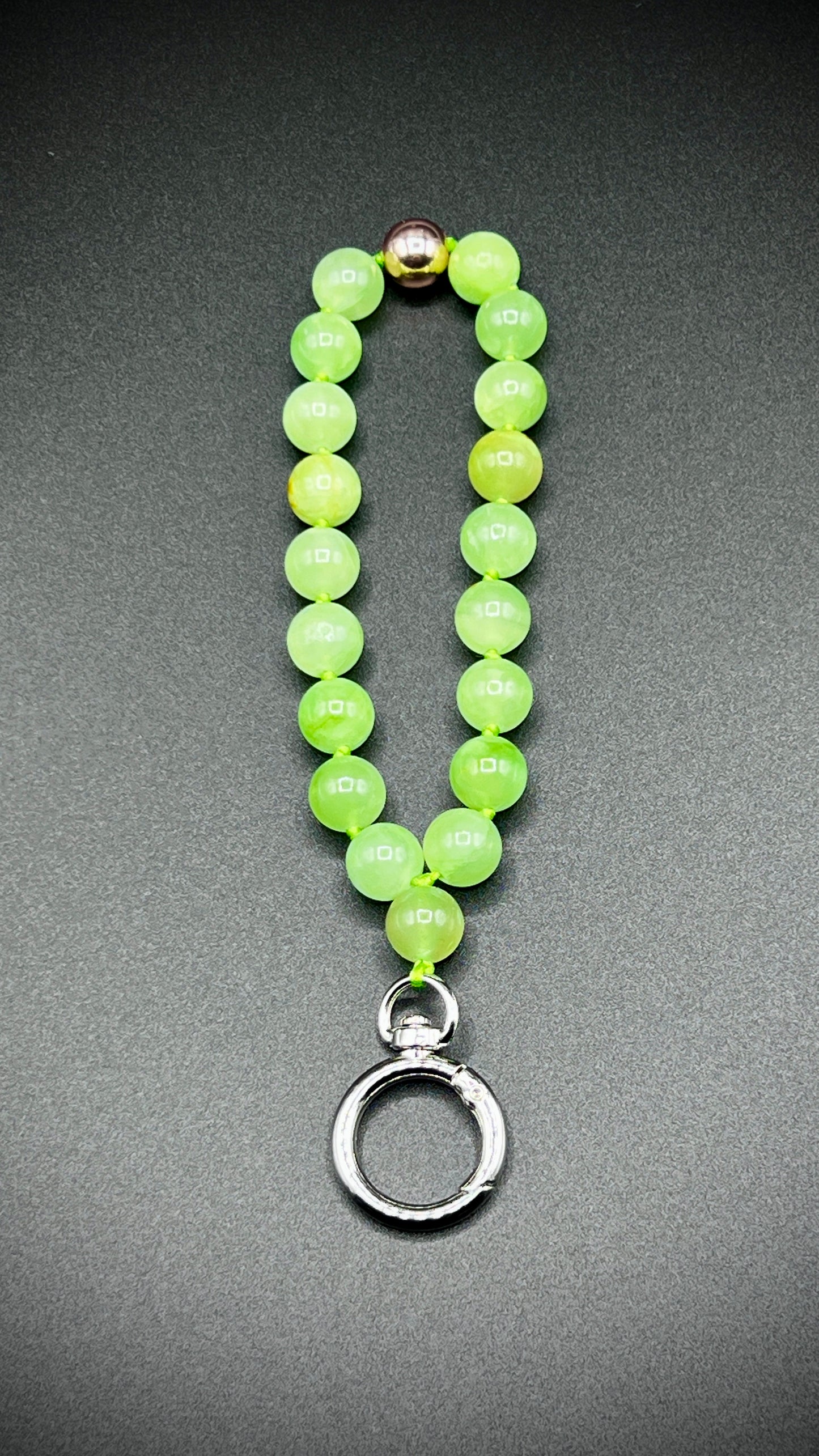 Mobile phone chain, short key ring semi-precious stone ¨green chalcedony¨